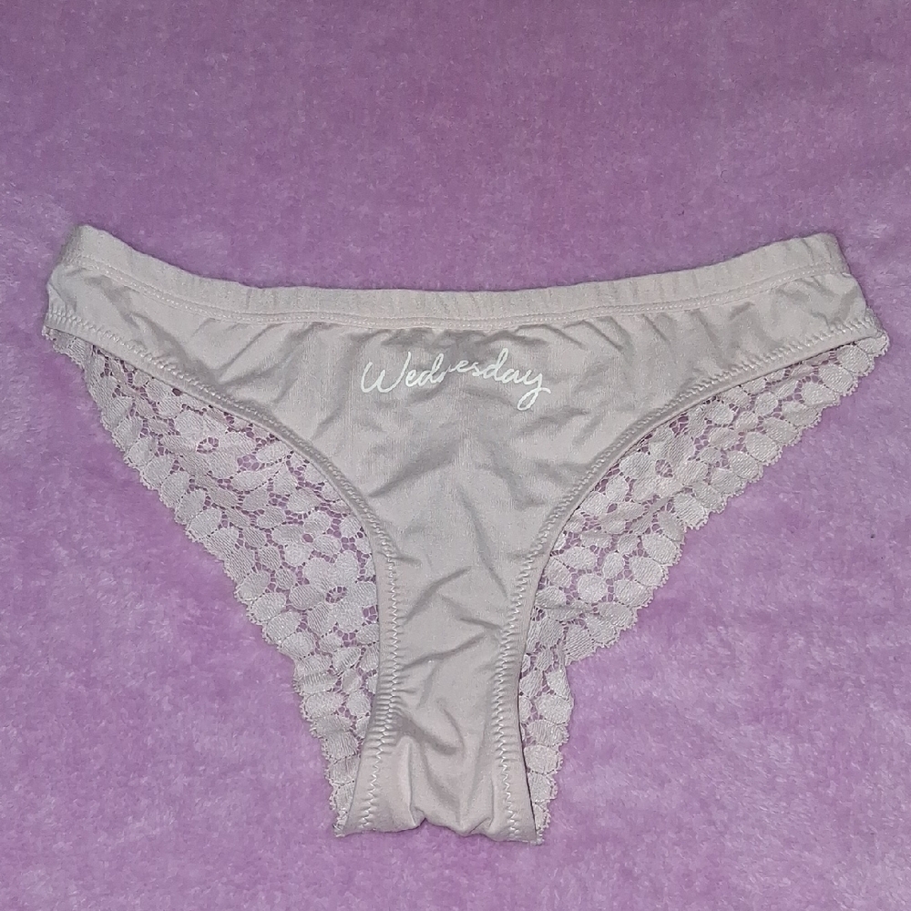 Women's Lace Trim Panties - Gray